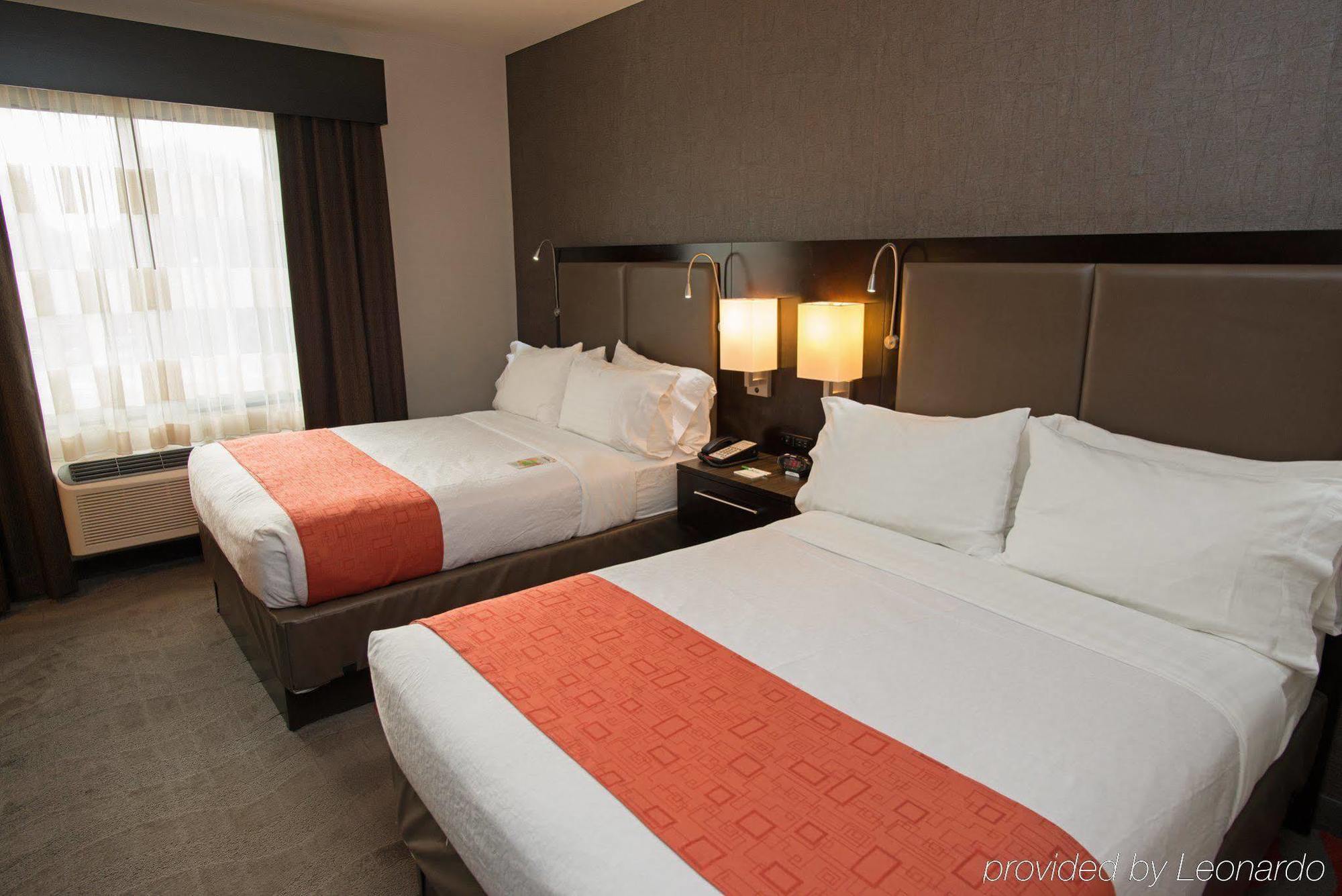 Holiday Inn Lower East Side By Ihg New York Extérieur photo